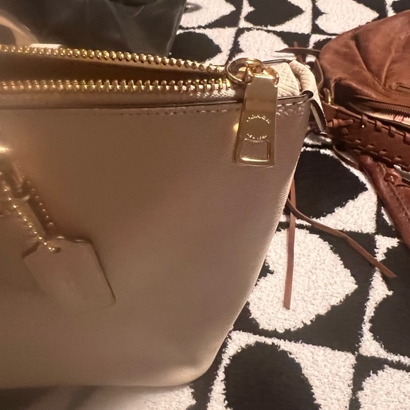 Coach White Leather Tote Bag - Picture 2 of 5